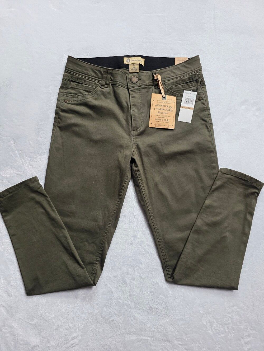 Democracy Ab Technology Ankle Skimmer Pants Size 12 Olive Green NWT